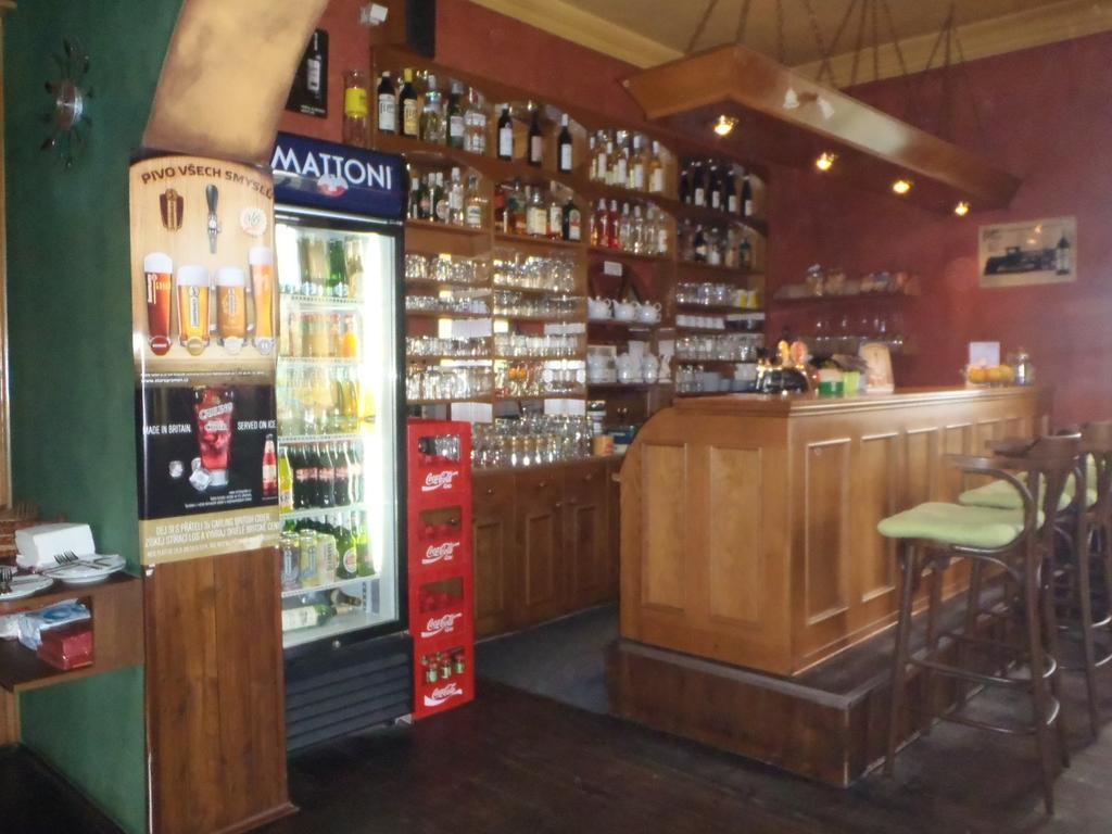 Pension A Restaurace Kulna Хомутов Екстер'єр фото